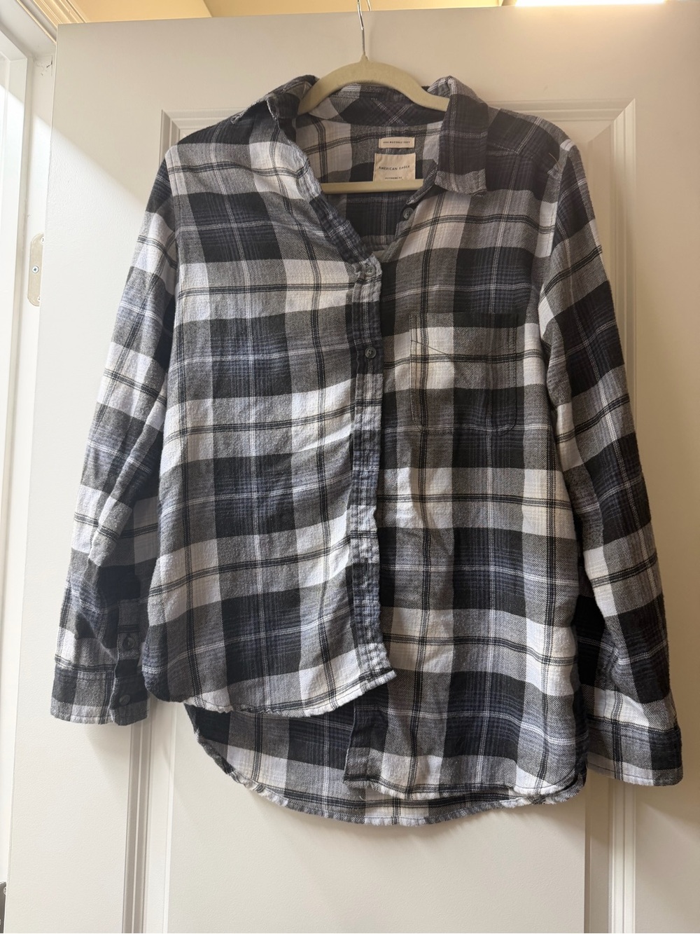 American Eagle Outfitters Black and White Plaid Button-Down Shirt